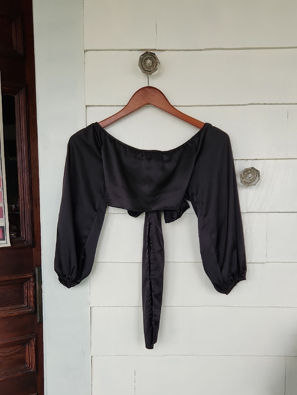 Women's Black Satin Long-Sleeve Front Tie Going Out Crop Top Medium By Shein
